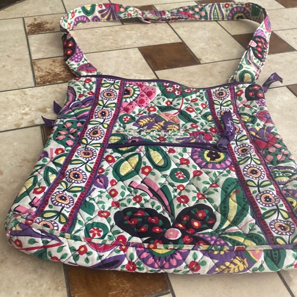 Vera Bradley Bag Crossbody10”x 10”x1 12” - Picture 1 of 6